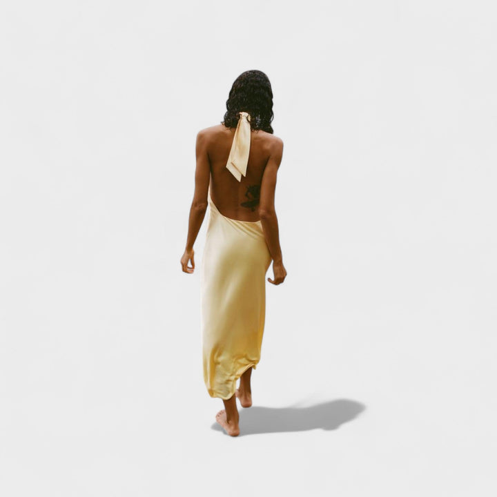 Sofia – halter-kaelusega satiinist kleit