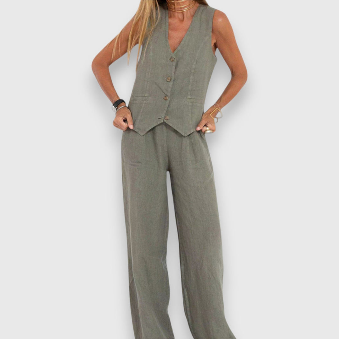 Suve kaheosaline komplekt kerge nautimise jaoks