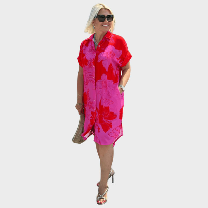 Sara – lillemustriga kleit