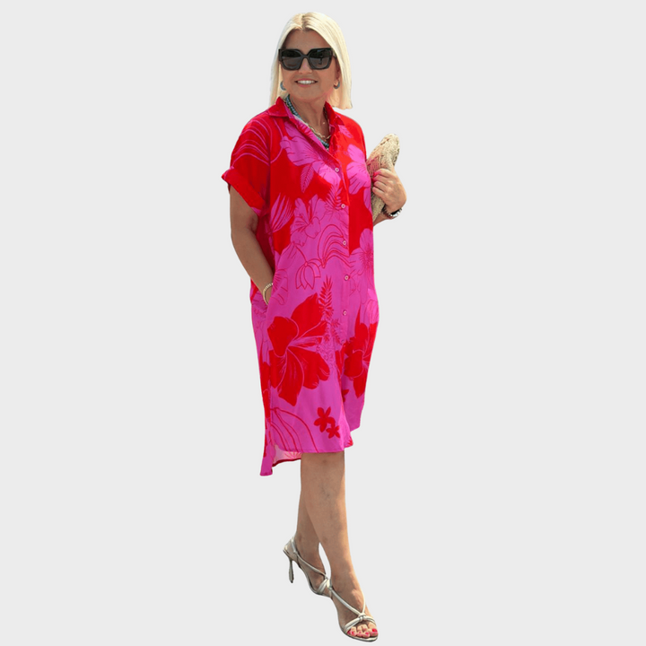 Sara – lillemustriga kleit