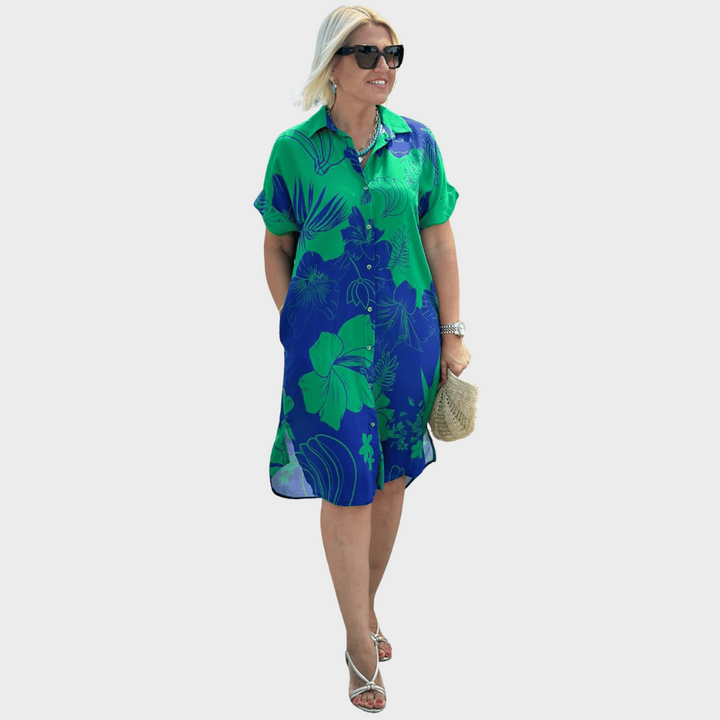 Sara – lillemustriga kleit