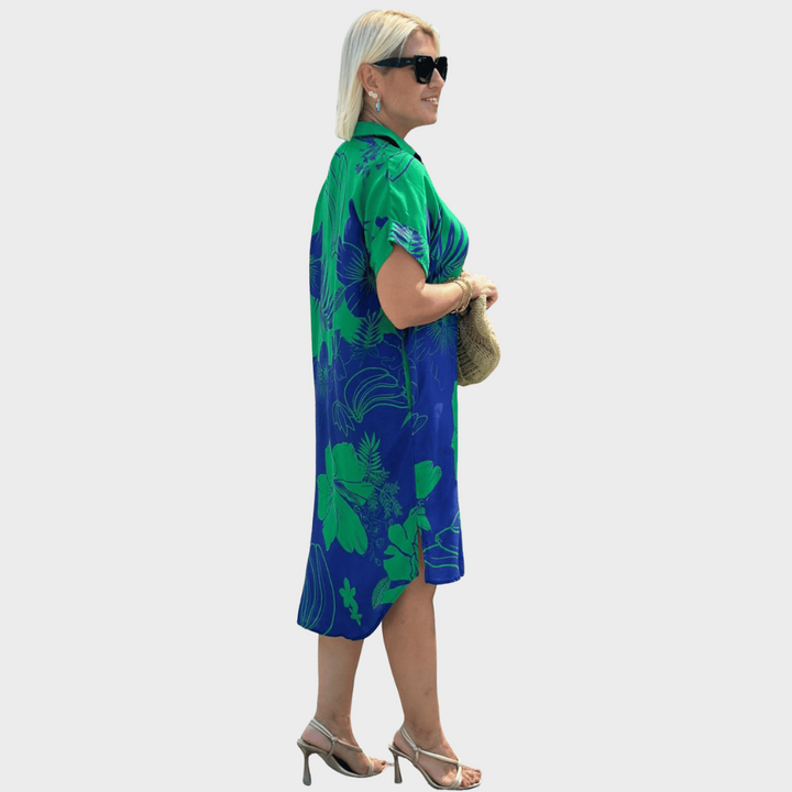 Sara – lillemustriga kleit