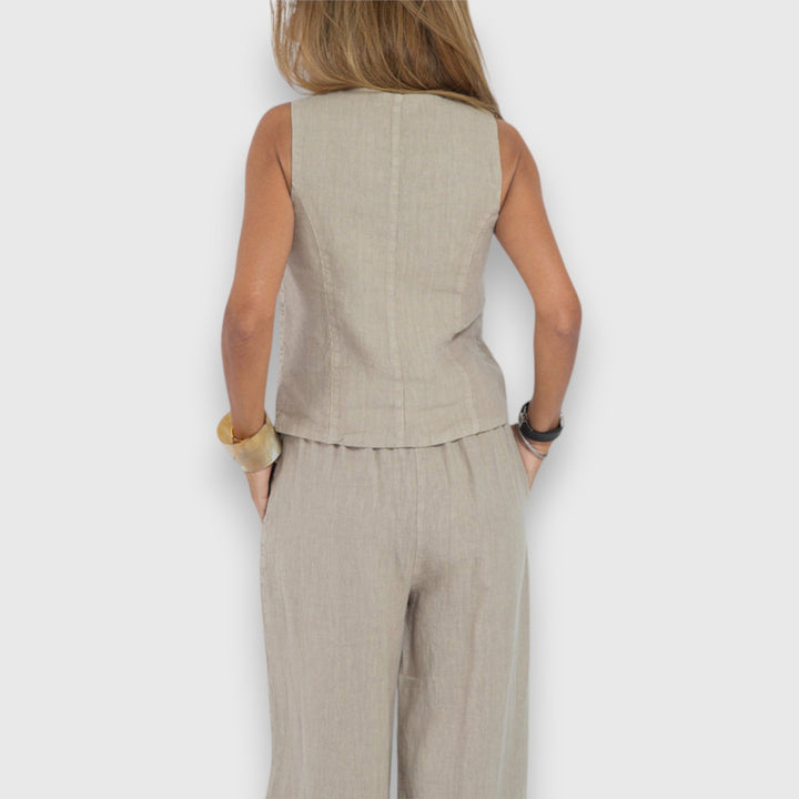 Suve kaheosaline komplekt kerge nautimise jaoks