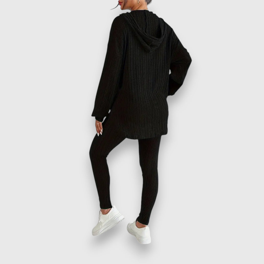 Praktiline kaheosaline komplekt