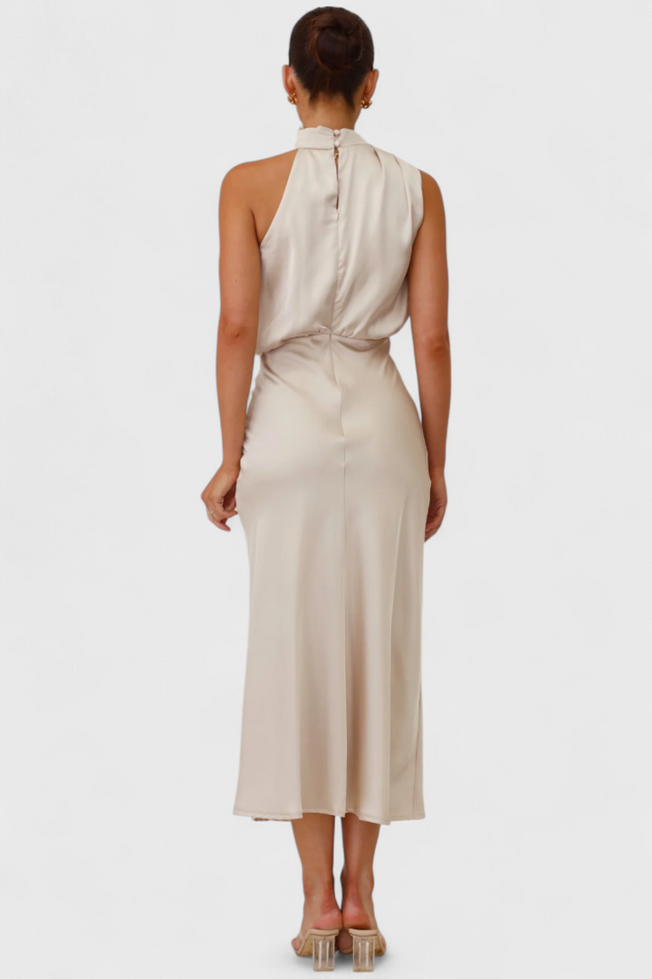 Rina - Elegant Clothing with Draped Collar