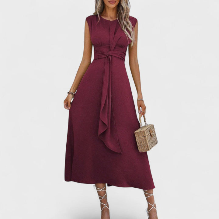 Andrea - elegantne maksimekko varrukateta ringikujulise kaelusega