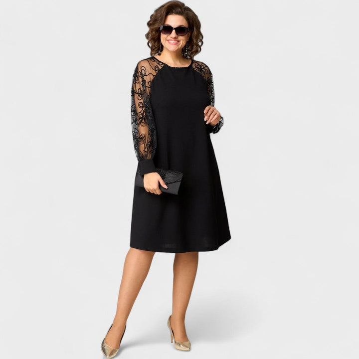 Danijela - elegantne kleit pitsiliste detailidega