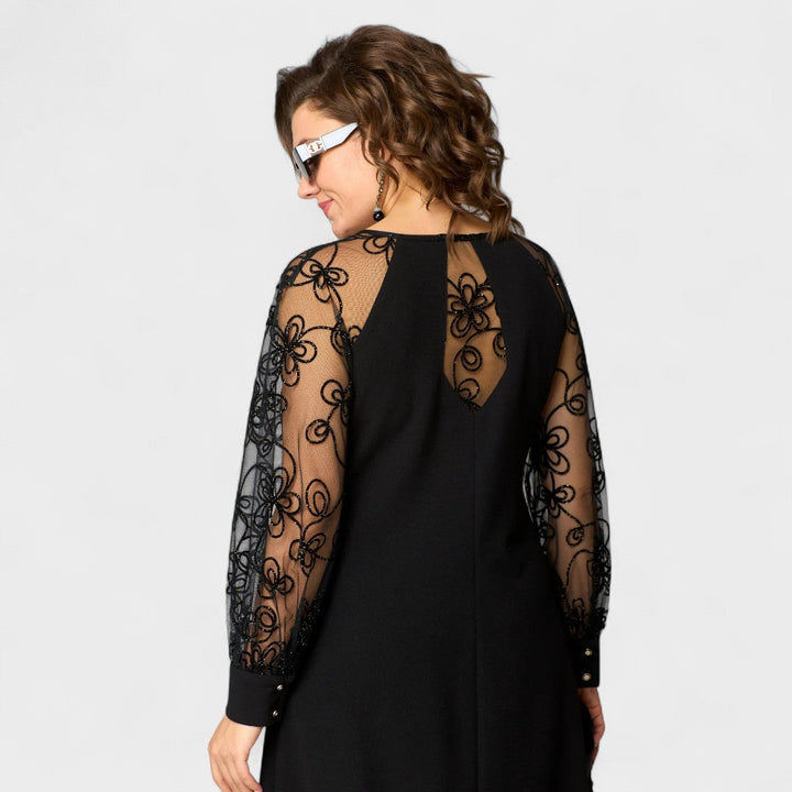 Danijela - elegantne kleit pitsiliste detailidega