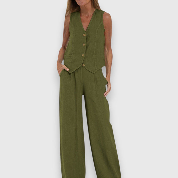 Suve kaheosaline komplekt kerge nautimise jaoks