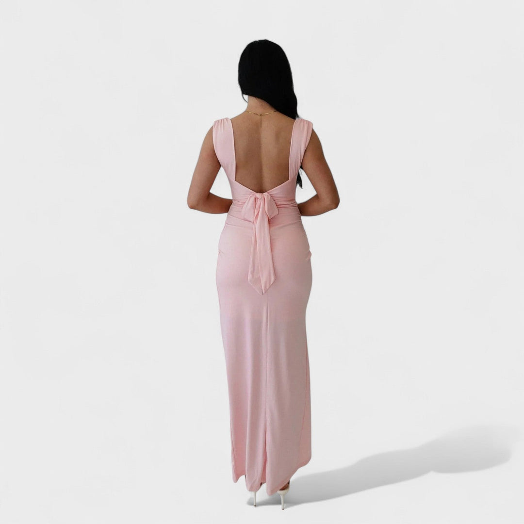 Constança - Elegant long dress with an open back