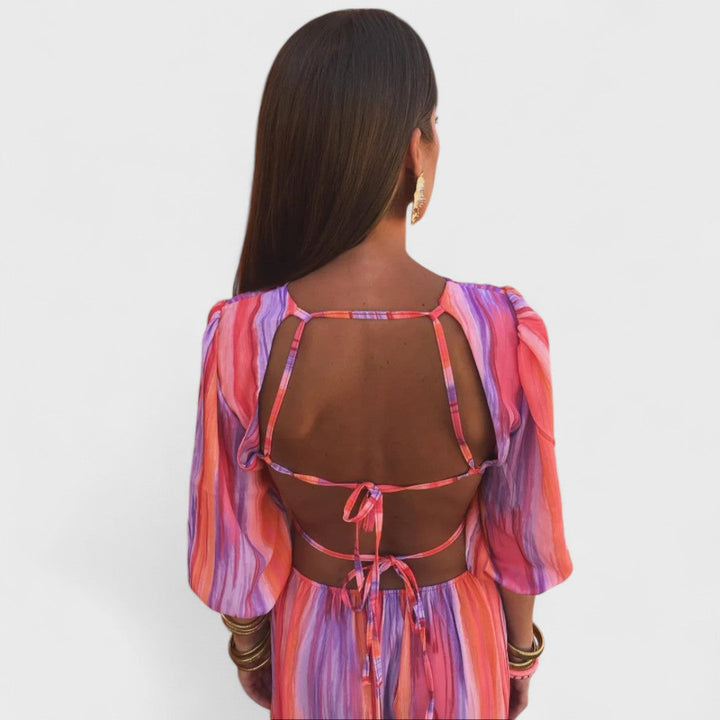 Sara - Elegant dress with quotes