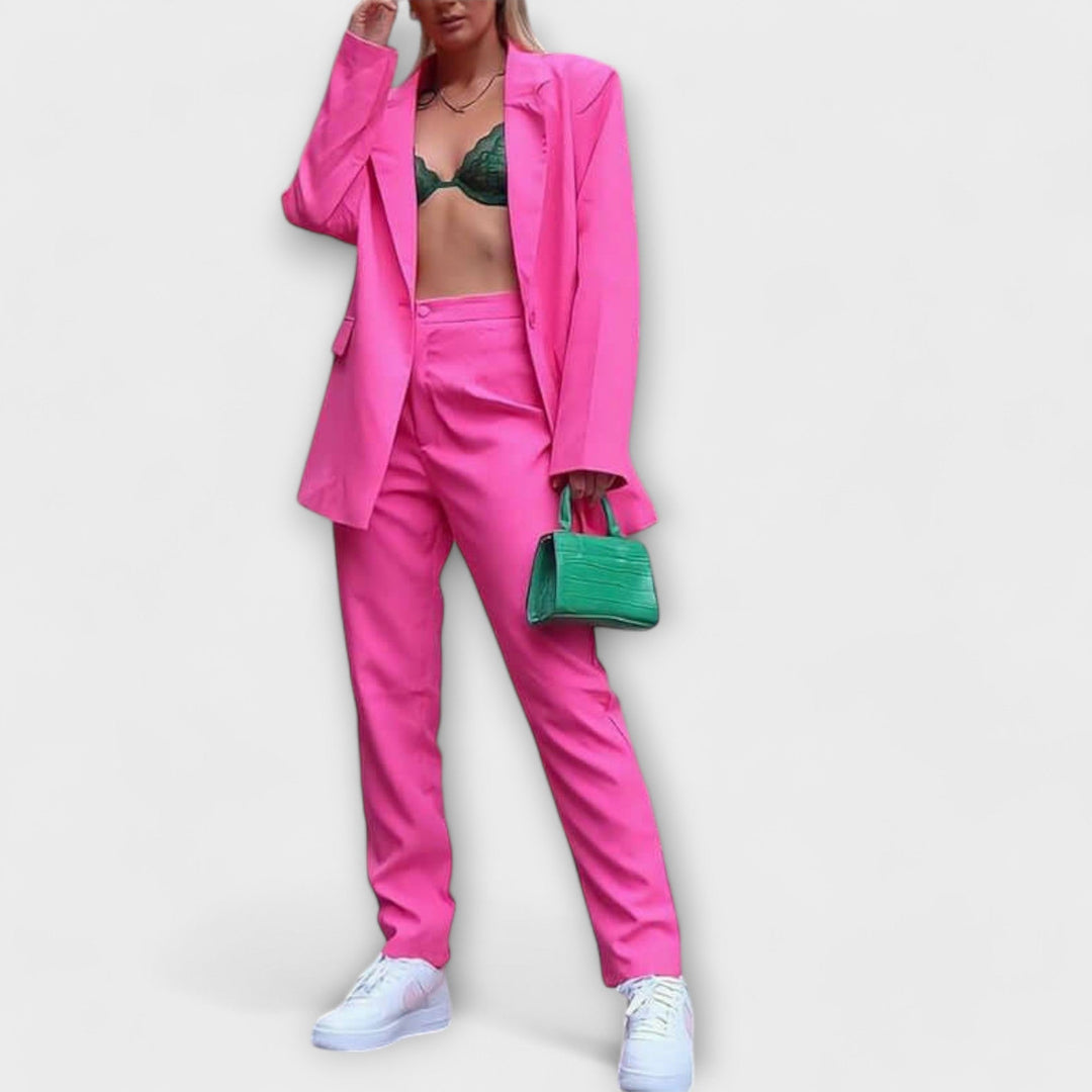 Gaidvilė naiste elegantne kostüüm äriliseks ja igapäevaseks stiiliks