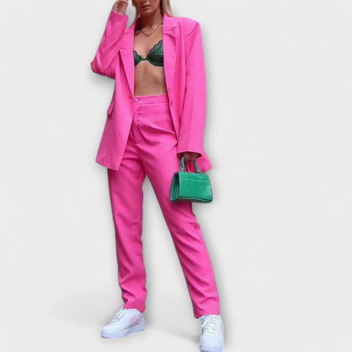 Gaidvilė naiste elegantne kostüüm äriliseks ja igapäevaseks stiiliks