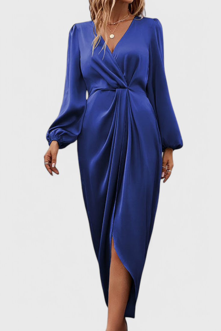 Giada - Elegant Long Dress with V-Neck and Side Slit