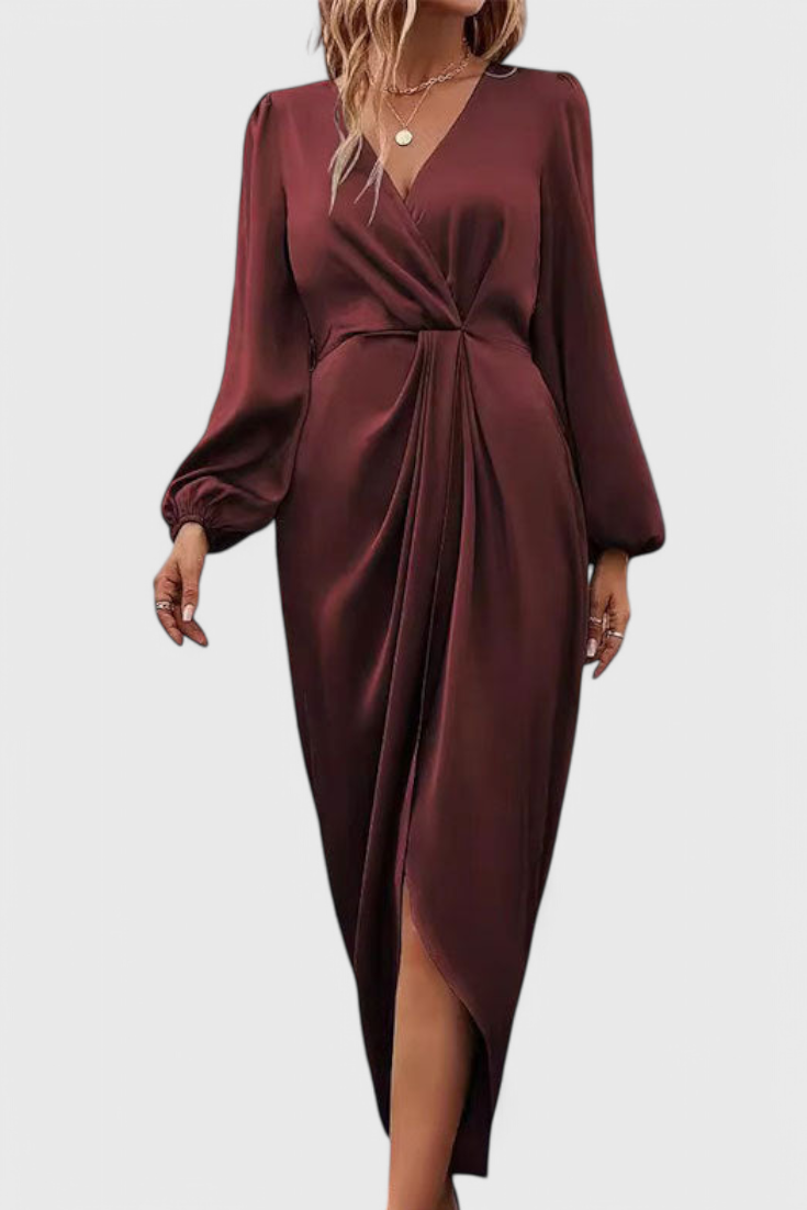 Giada - Elegant Long Dress with V-Neck and Side Slit
