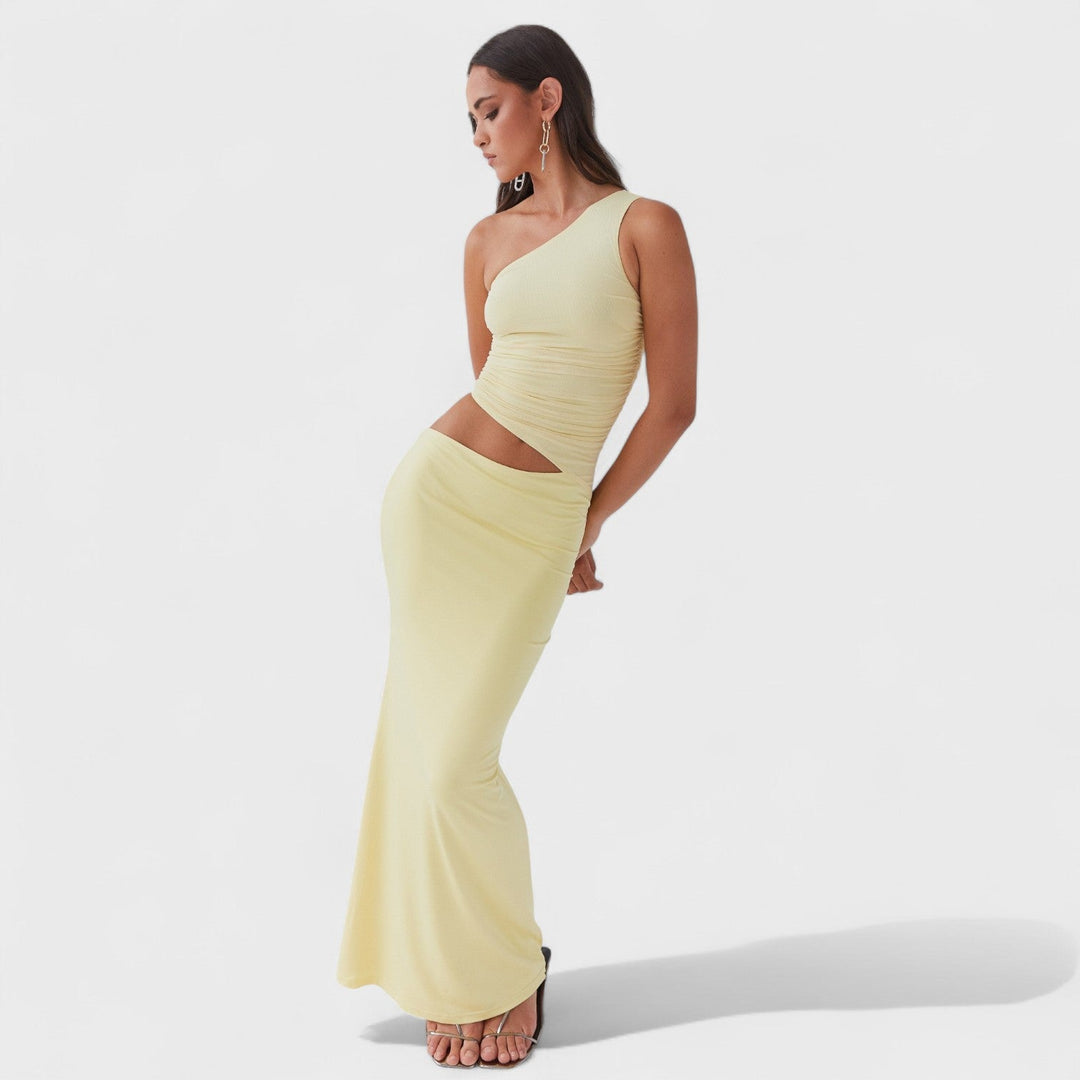 Seranella - Maximum Asymmetric Dress with a Slit