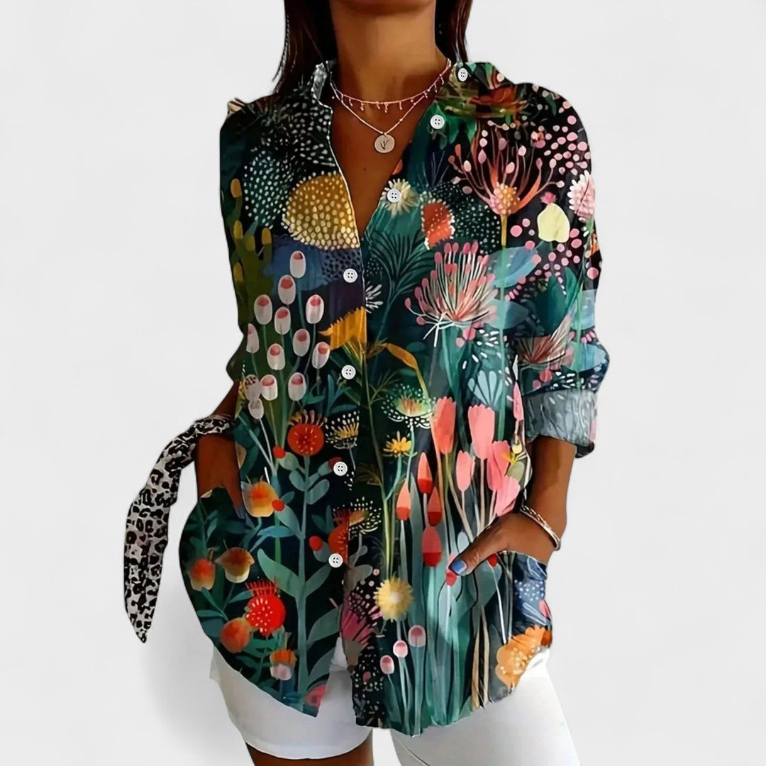 Antonija - T-särk värvilise mustriga