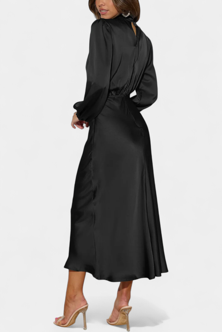 Cecila - Maxi dress with a high collar and floral pattern