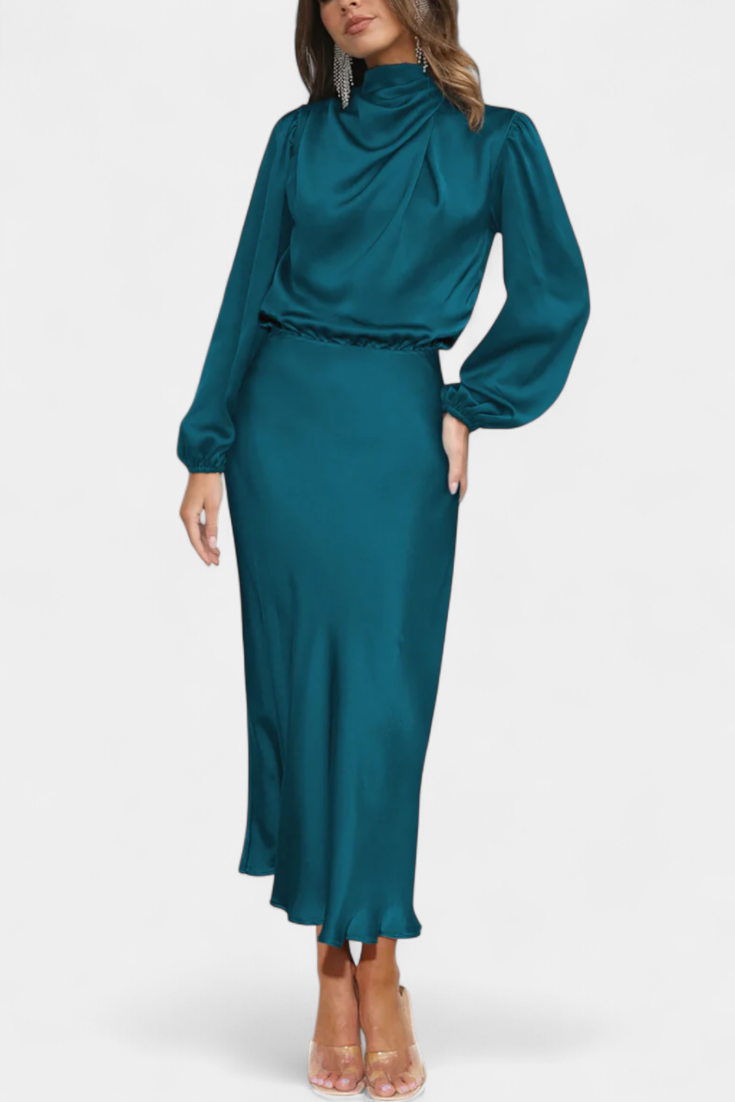 Cecila - Maxi dress with a high collar and floral pattern