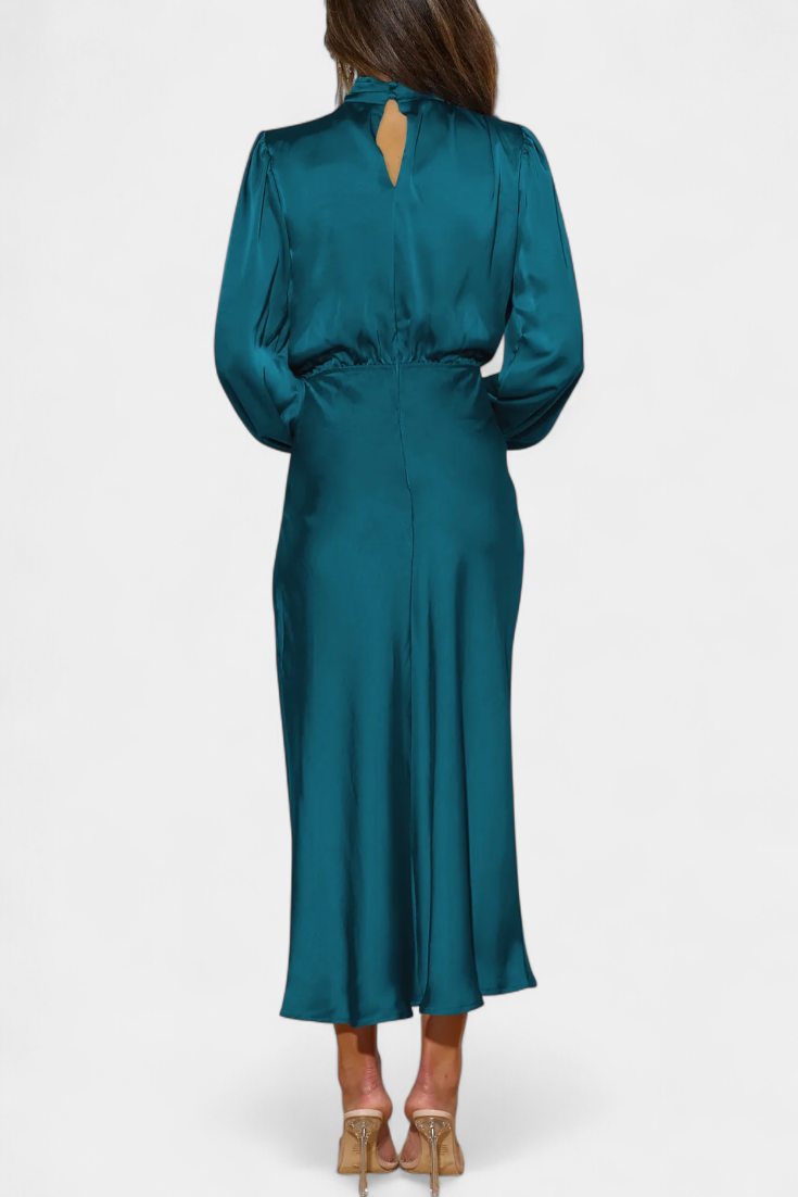 Cecila - Maxi dress with a high collar and floral pattern