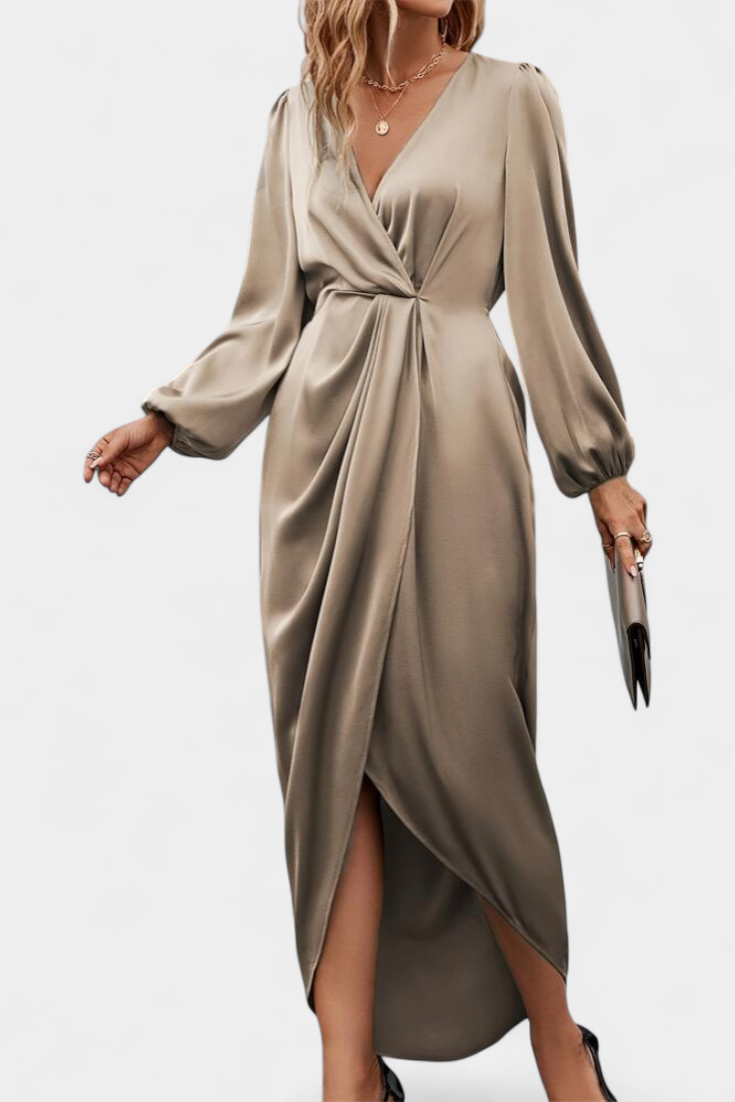 Giada - Elegant Long Dress with V-Neck and Side Slit