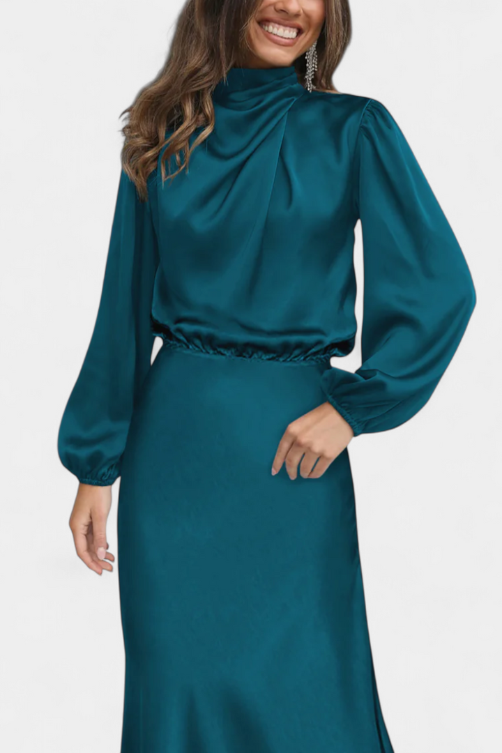 Cecila - Maxi dress with a high collar and floral pattern